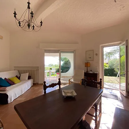 Hébergement de vacances Trilocale Con E Piscina Incluse - Taunus Vacanze Primule